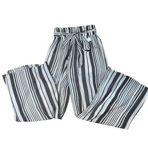 NWT illa illa wide leg striped pant